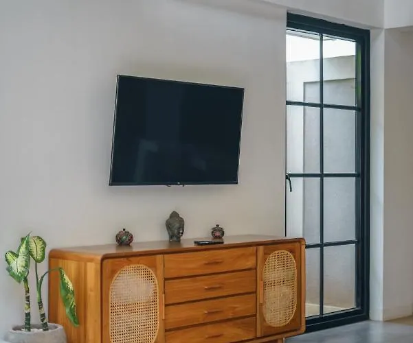 ヴィラ Loft Valentin : Romantic & Cozy 1 Bedroom Loft W/ Pool In Canggu!